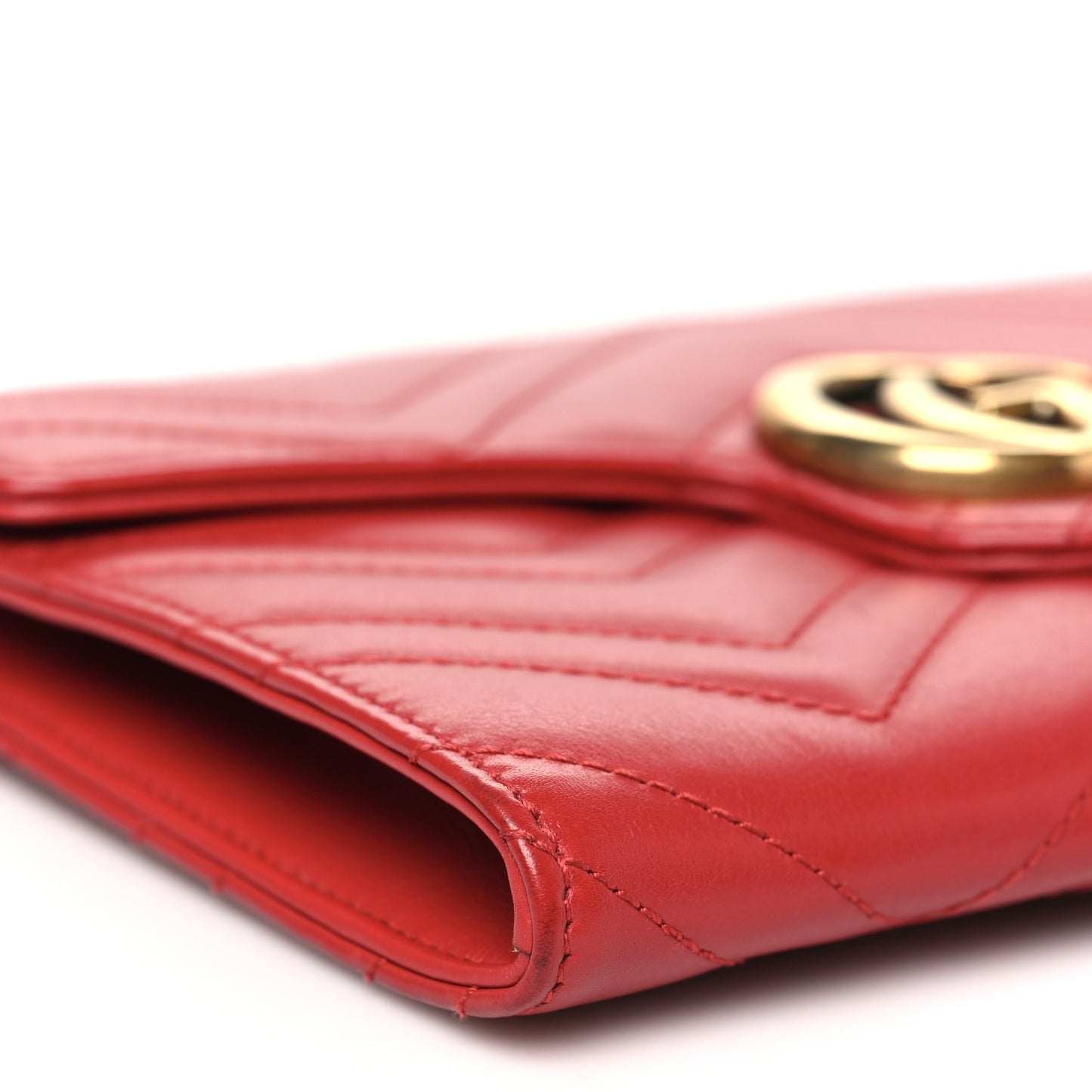 Calfskin Matelasse Mini GG Marmont Chain Wallet Hibiscus Red