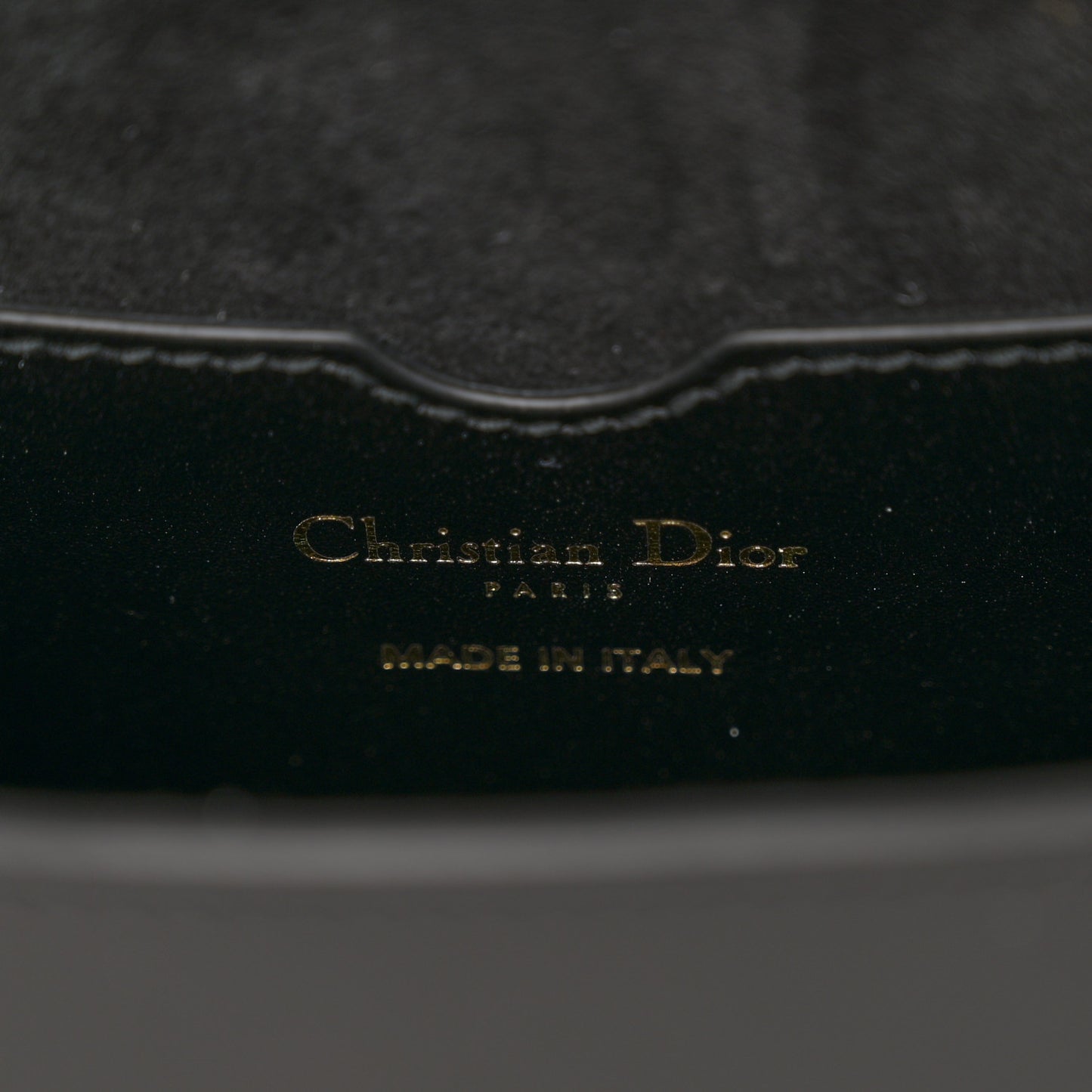 Box Calfskin Medium Bobby Flap Black