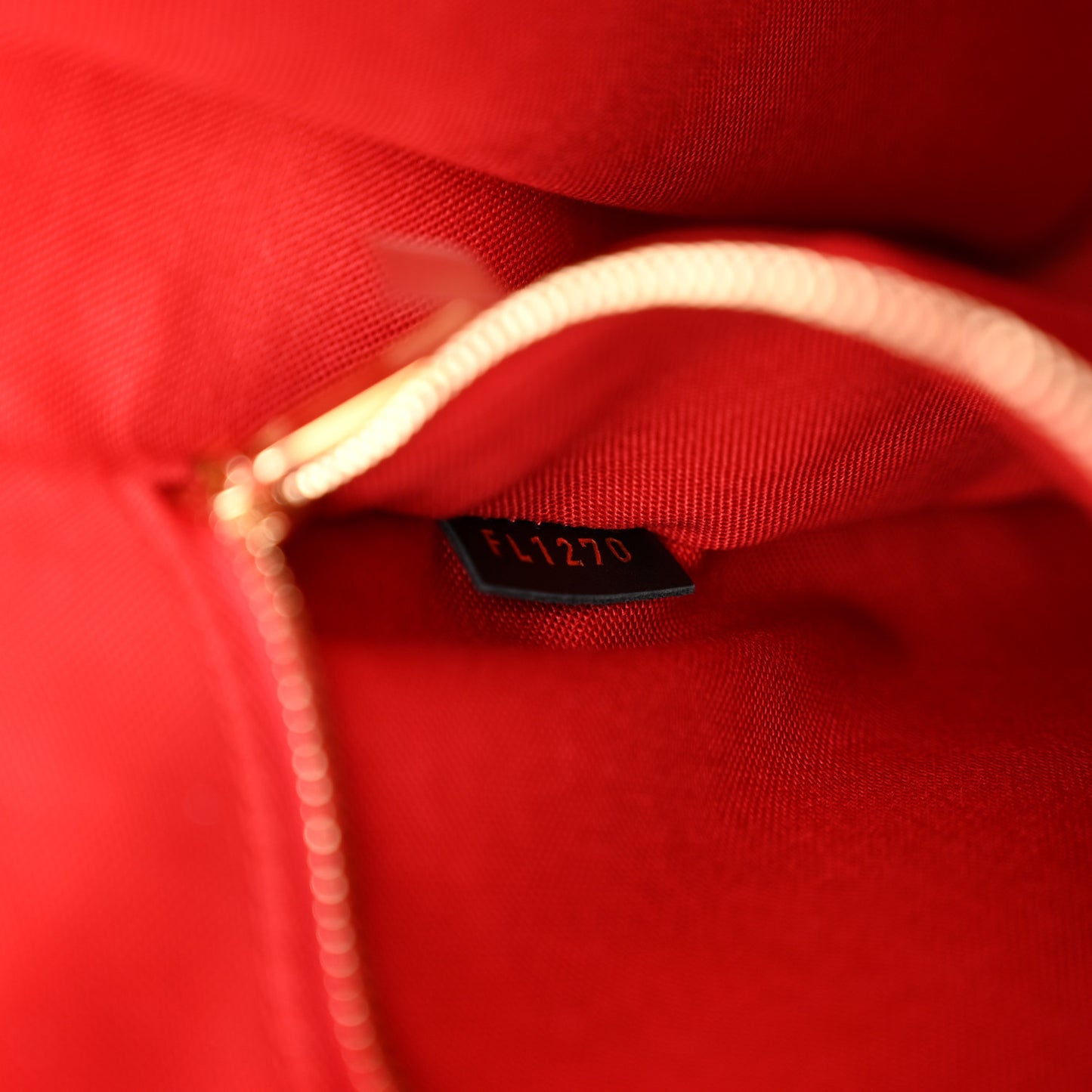 Reverse Monogram Giant Onthego MM