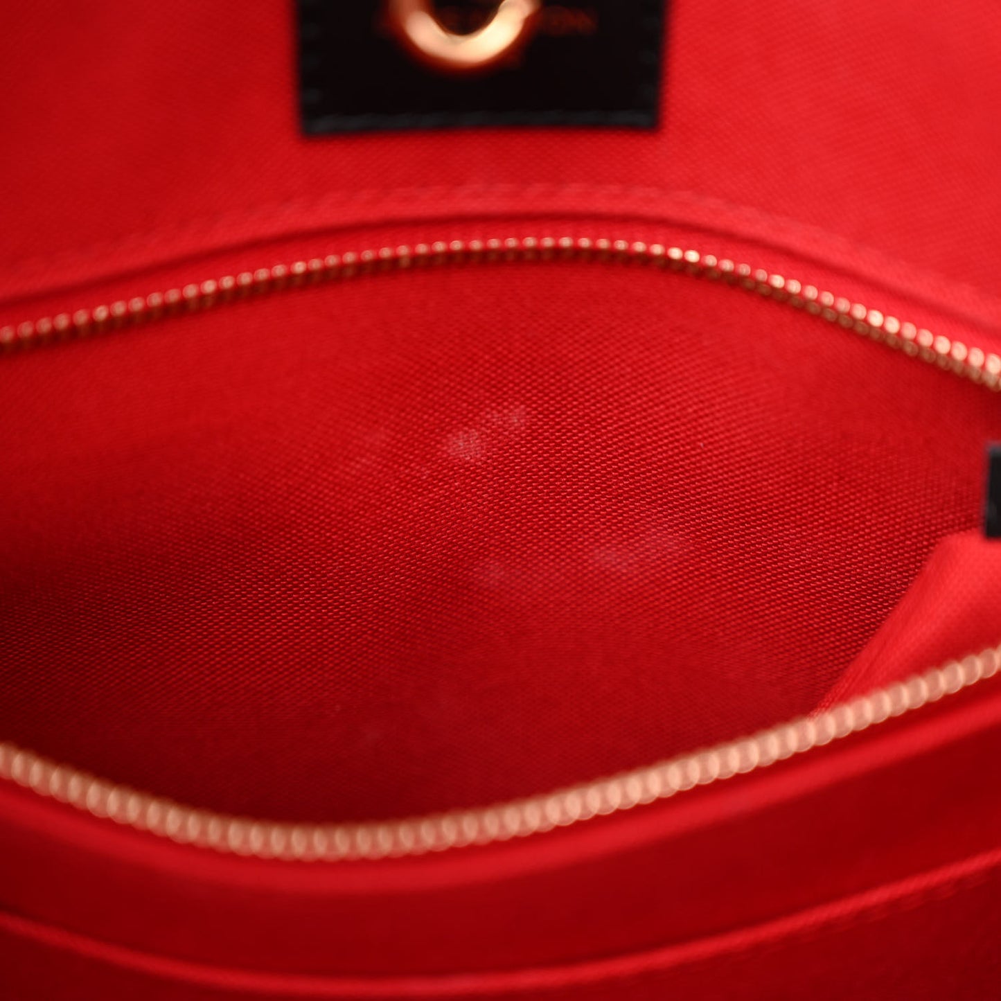 Reverse Monogram Giant Onthego MM