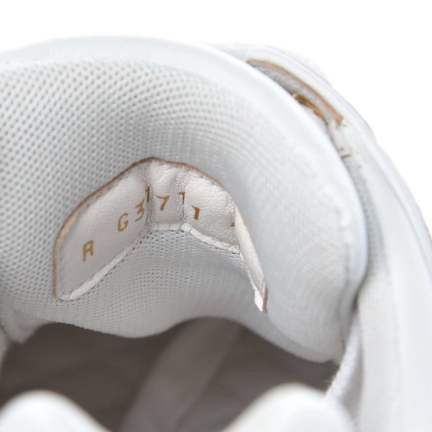 Calfskin Laminated Lambskin CC Sneakers 41 White Gold