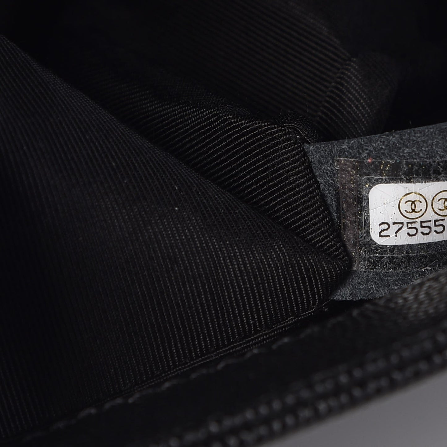 Caviar Quilted Medium Boy Flap Black