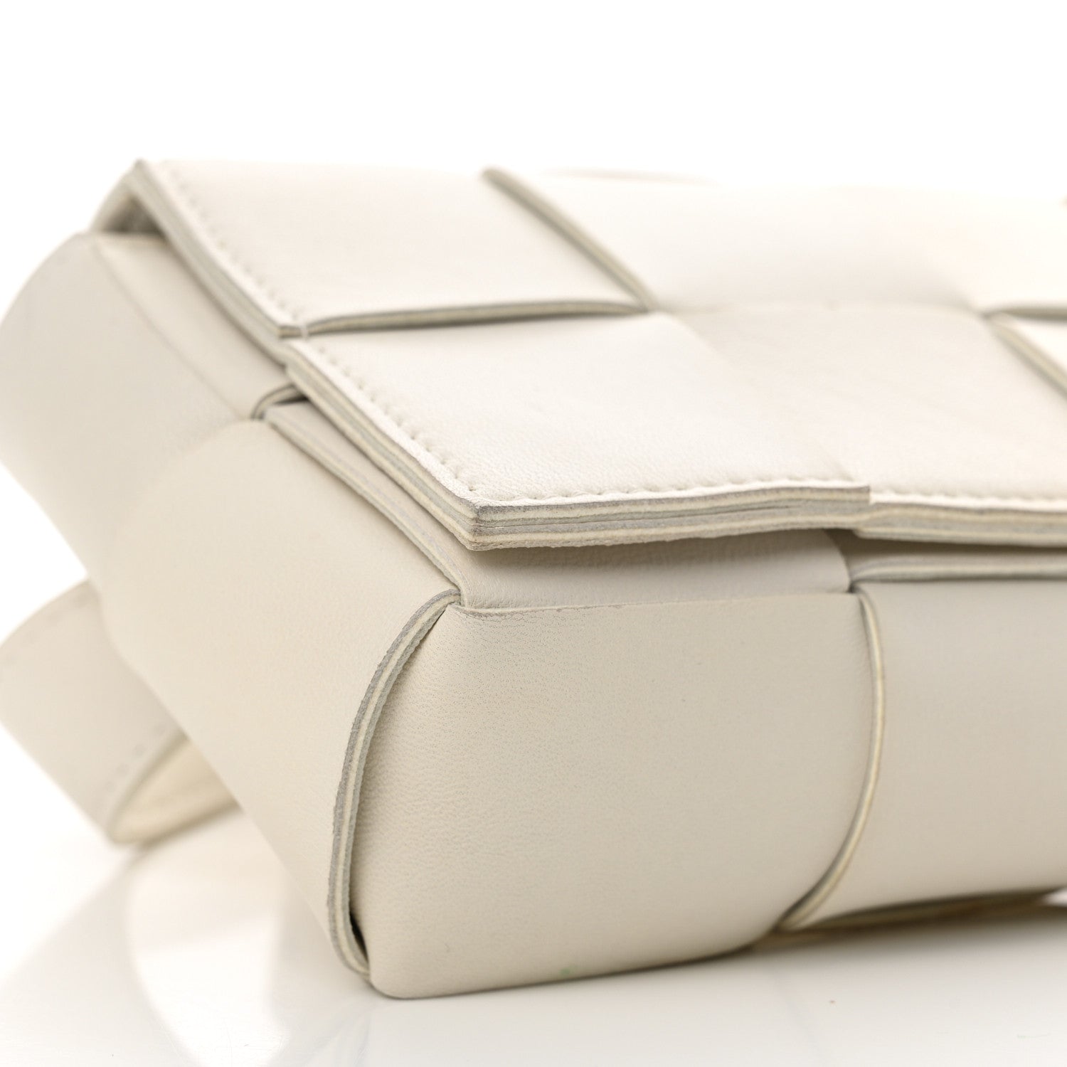 Bottega Veneta Nappa Maxi Intreccio The Belt Cassette Bag White 8 of 12