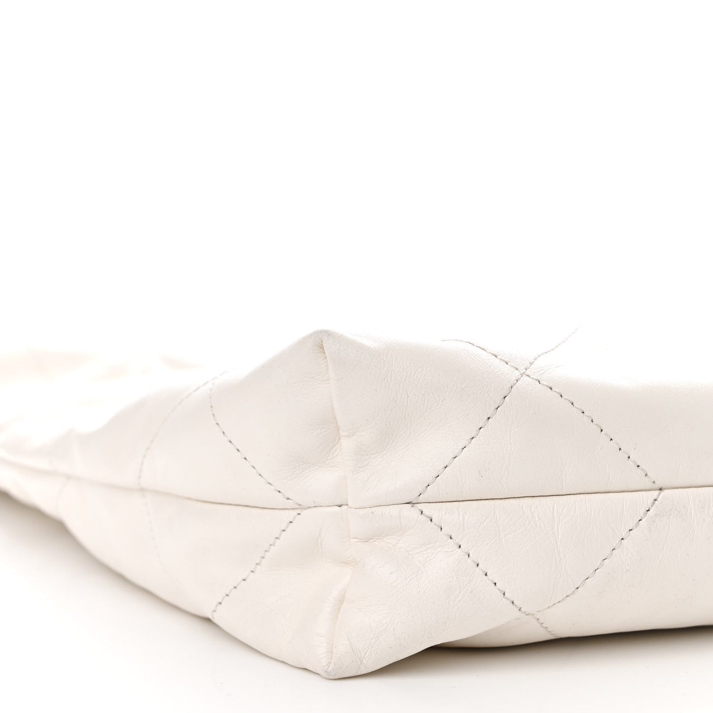 Shiny Calfskin Quilted Chanel 22 White