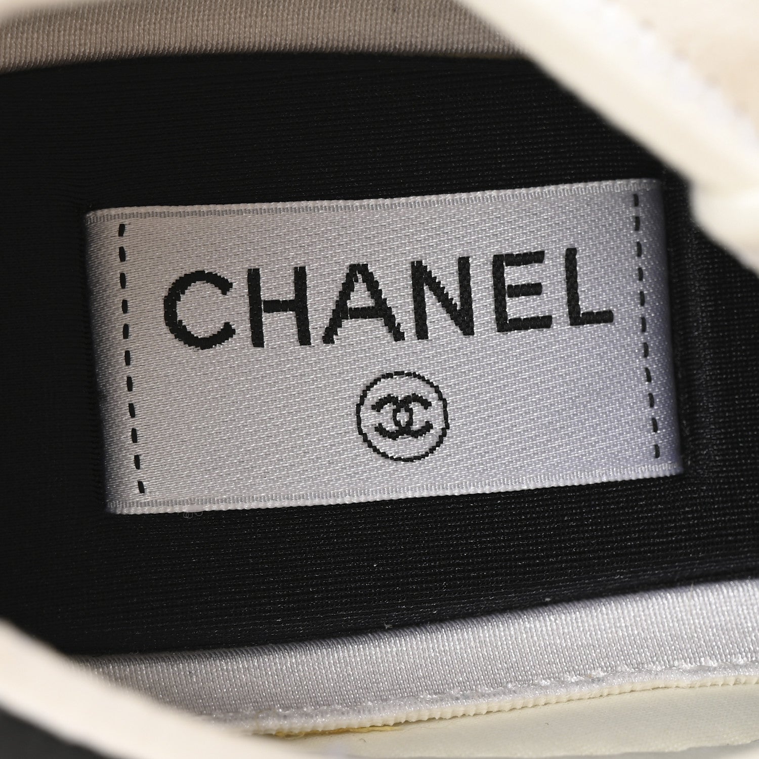 Chanel Velvet Calfskin Mixed Fibers CC Sneakers 39.5 Ivory Black 7 of 10