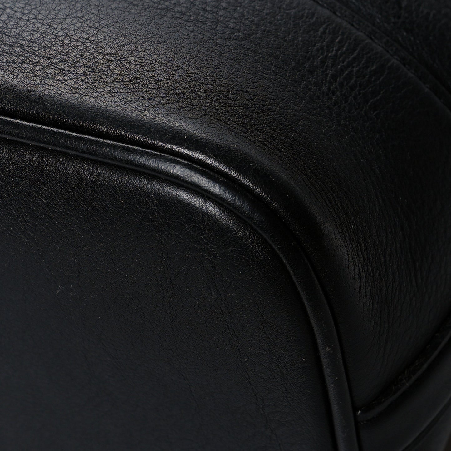 Smooth Calfskin NN14 Cuir Nuance GM Black