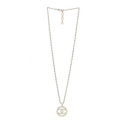 Chanel Pearl CC Round Pendant Necklace Gold 3 of 7