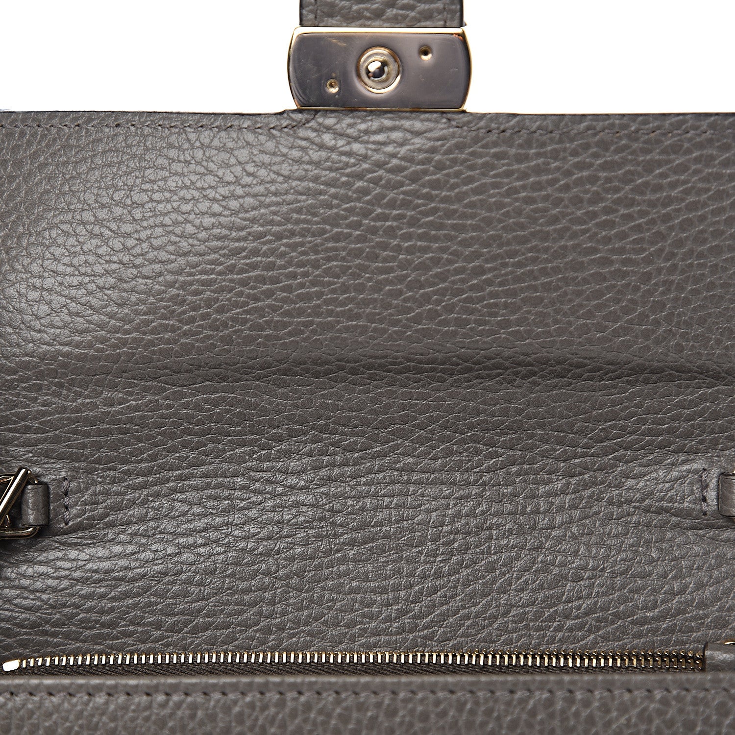 Gucci Dollar Calfskin Interlocking G Chain Wallet Loess 6 of 10