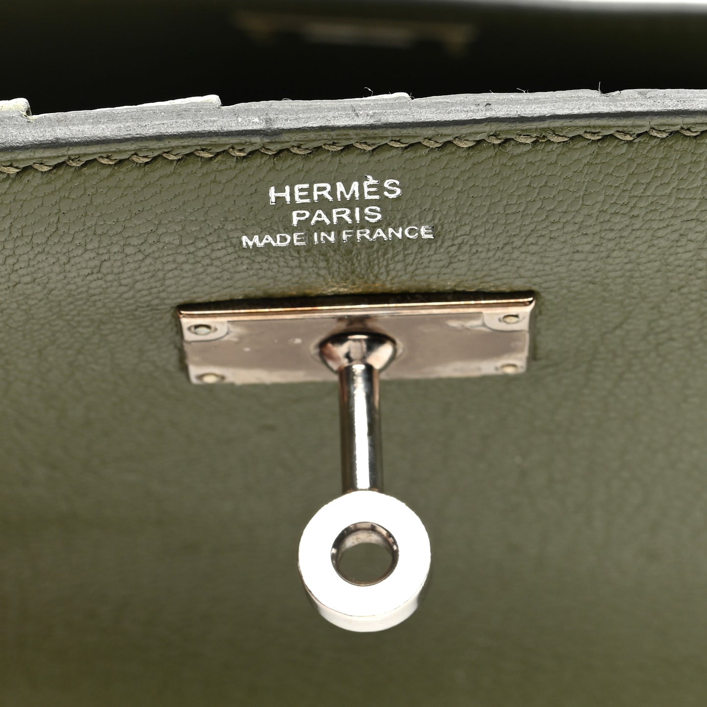 Chevre Mysore Kelly Medium Wallet Vert Veronese