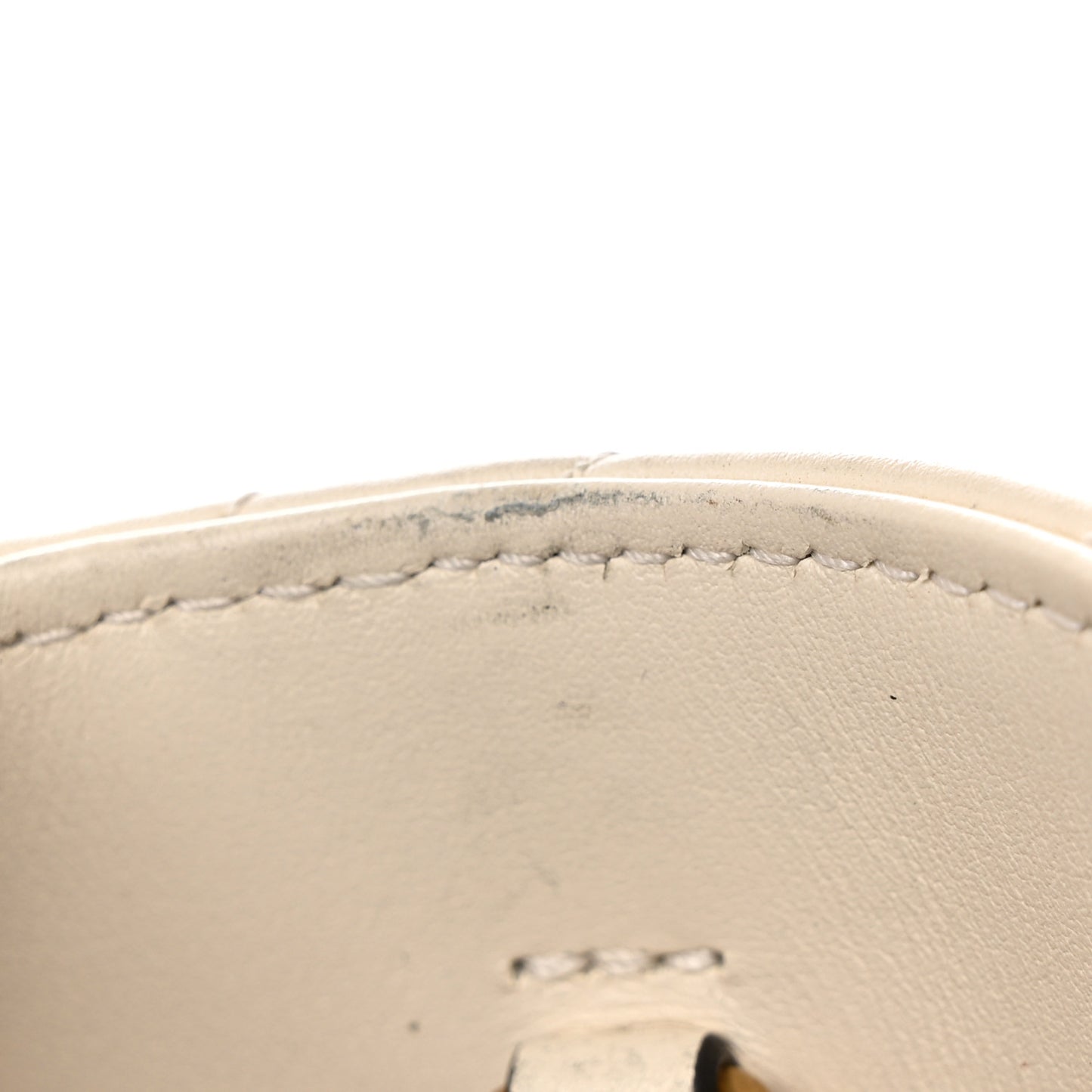 Calfskin Matelasse Super Mini GG Marmont Shoulder Bag White