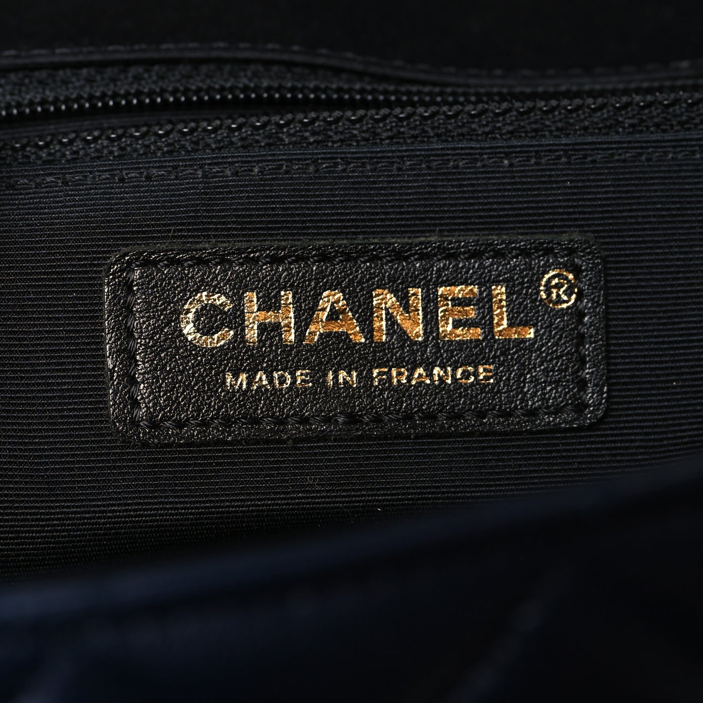 Lambskin Quilted Medium Elegant CC Flap Navy Black