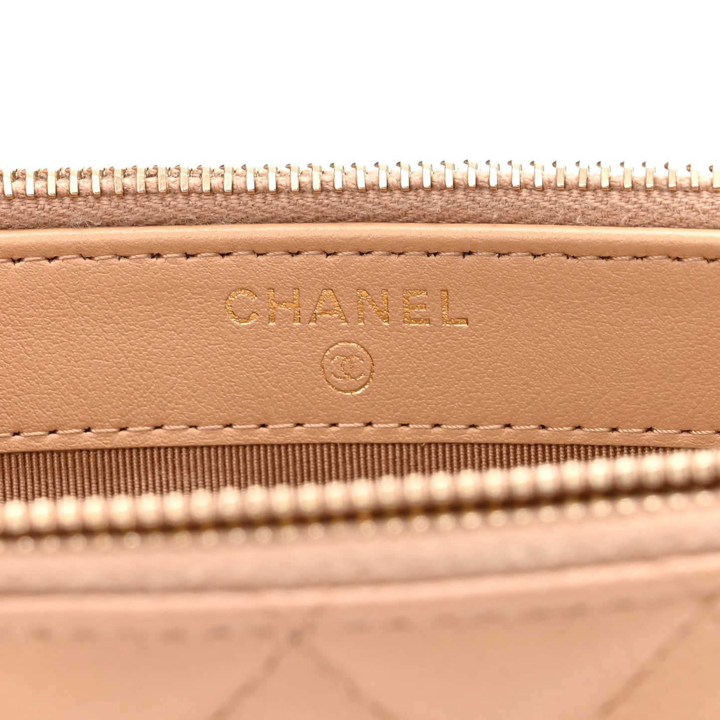 Caviar Quilted Small Clutch With Chain Beige