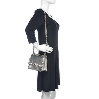 Fendi Vitello Catalan Mirror Scalloped Multi Studded Small Kan I Shoulder Bag Argento 2 of 12
