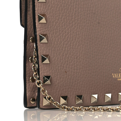 Valentino Garavani Pebbled Calfskin Rockstud Envelope Wallet on Chain Poudre 10 of 10
