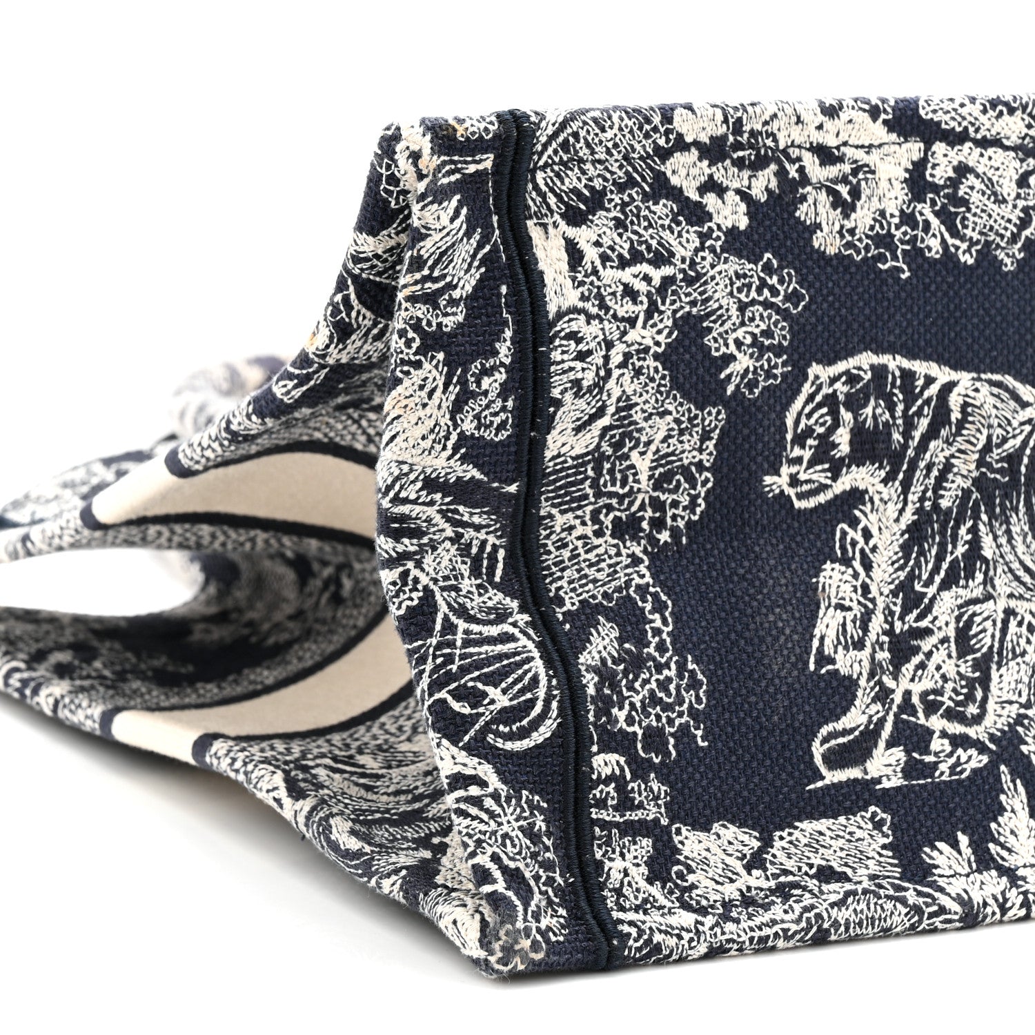 Christian Dior Canvas Embroidered Medium Dioriviera Toile De Jouy Book Tote Blue 9 of 11