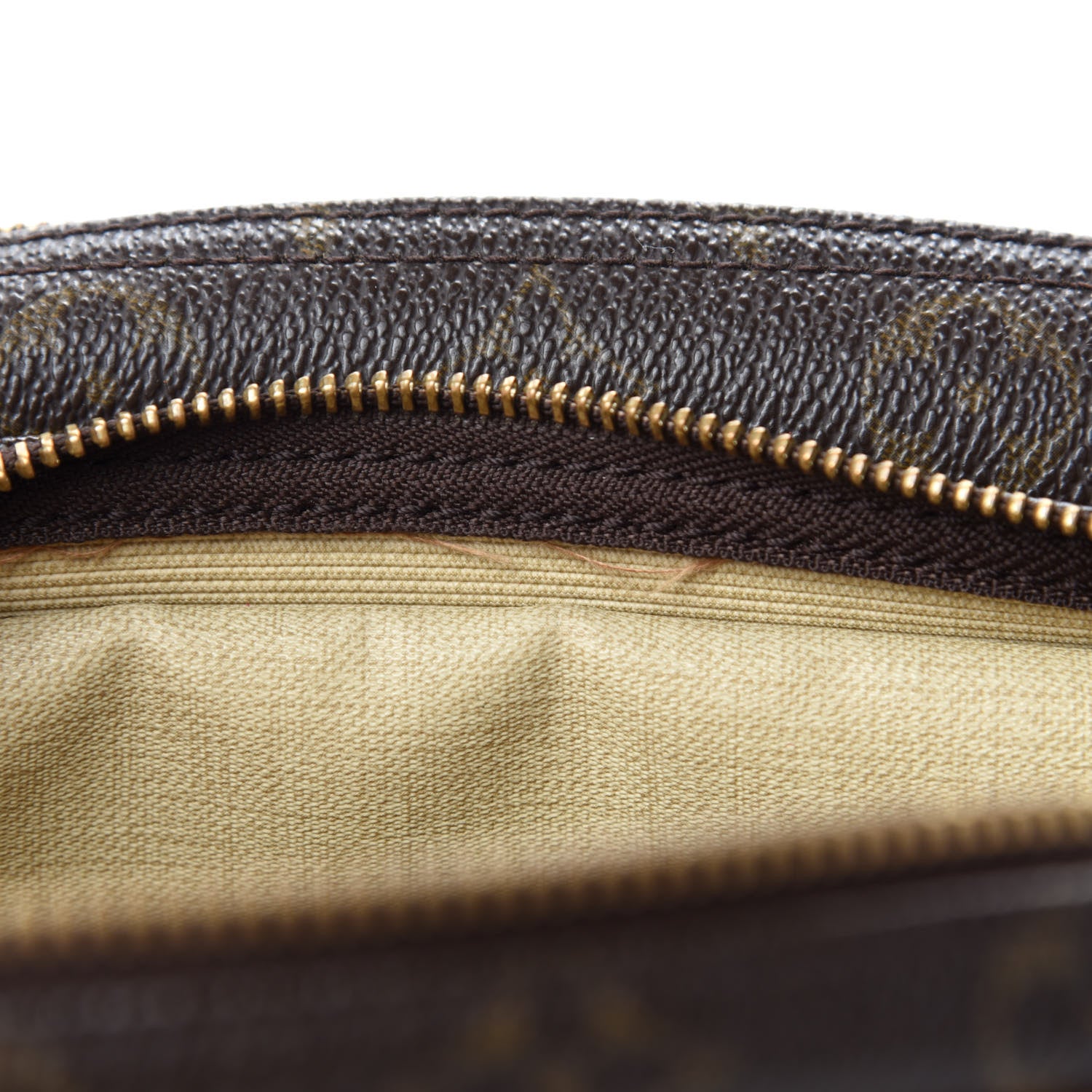 Louis Vuitton Monogram Reporter PM 8 of 22