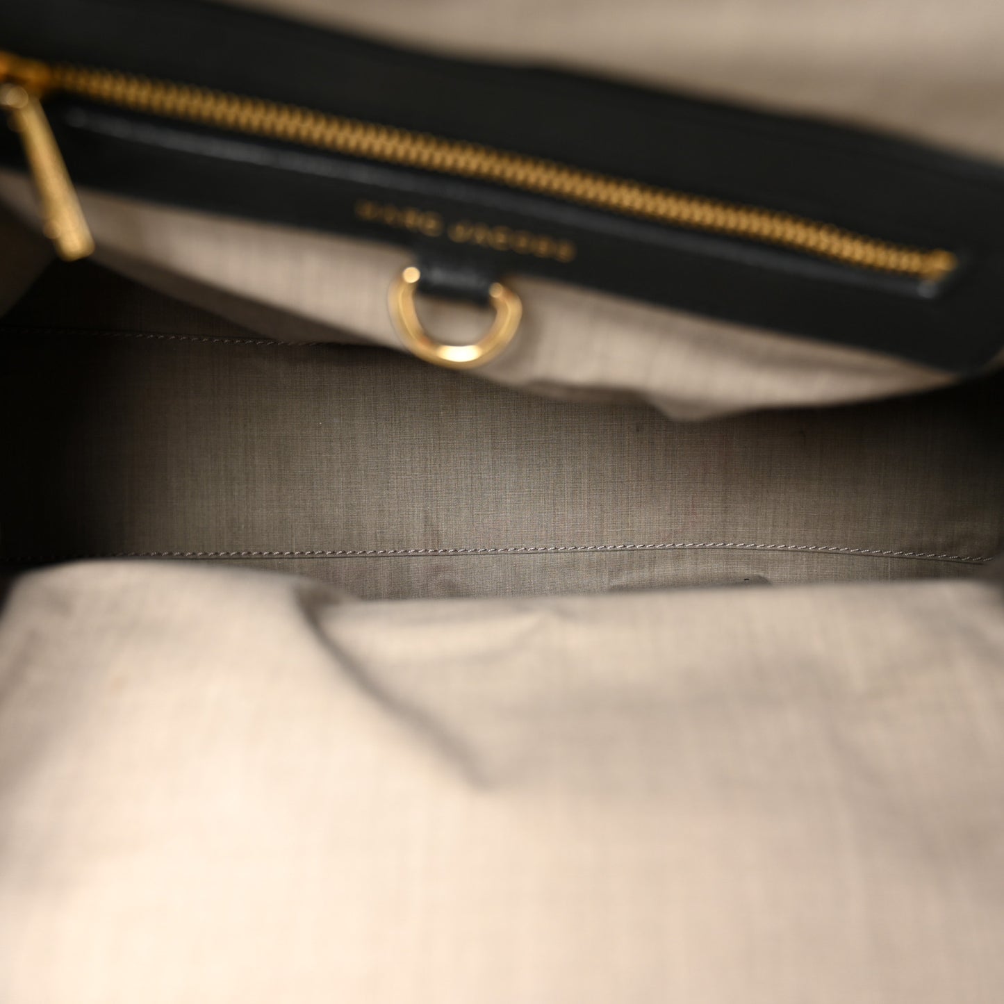 Calfskin Quilted Stam Black