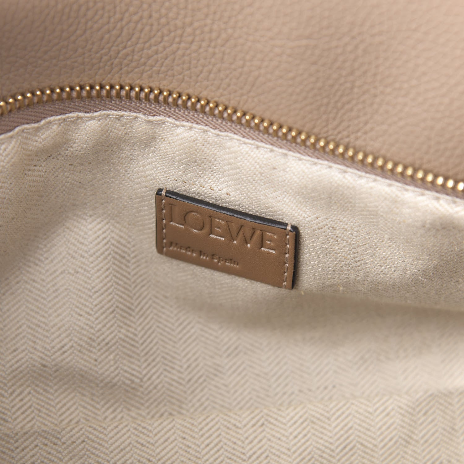 Loewe Calfskin Medium Puzzle Bag Sand Mink 9 of 10