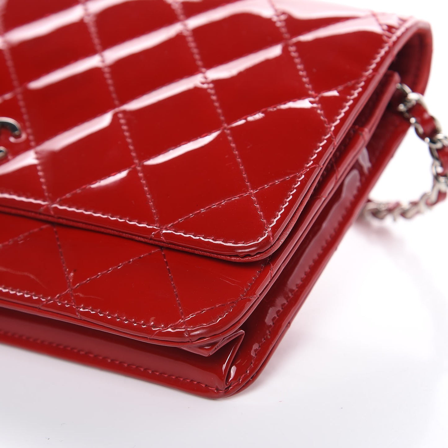 Patent Quilted Wallet On Chain WOC Red