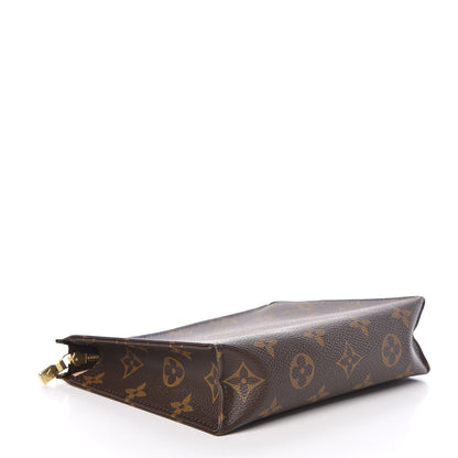 Louis Vuitton Monogram Toiletry Pouch 19 4 of 12
