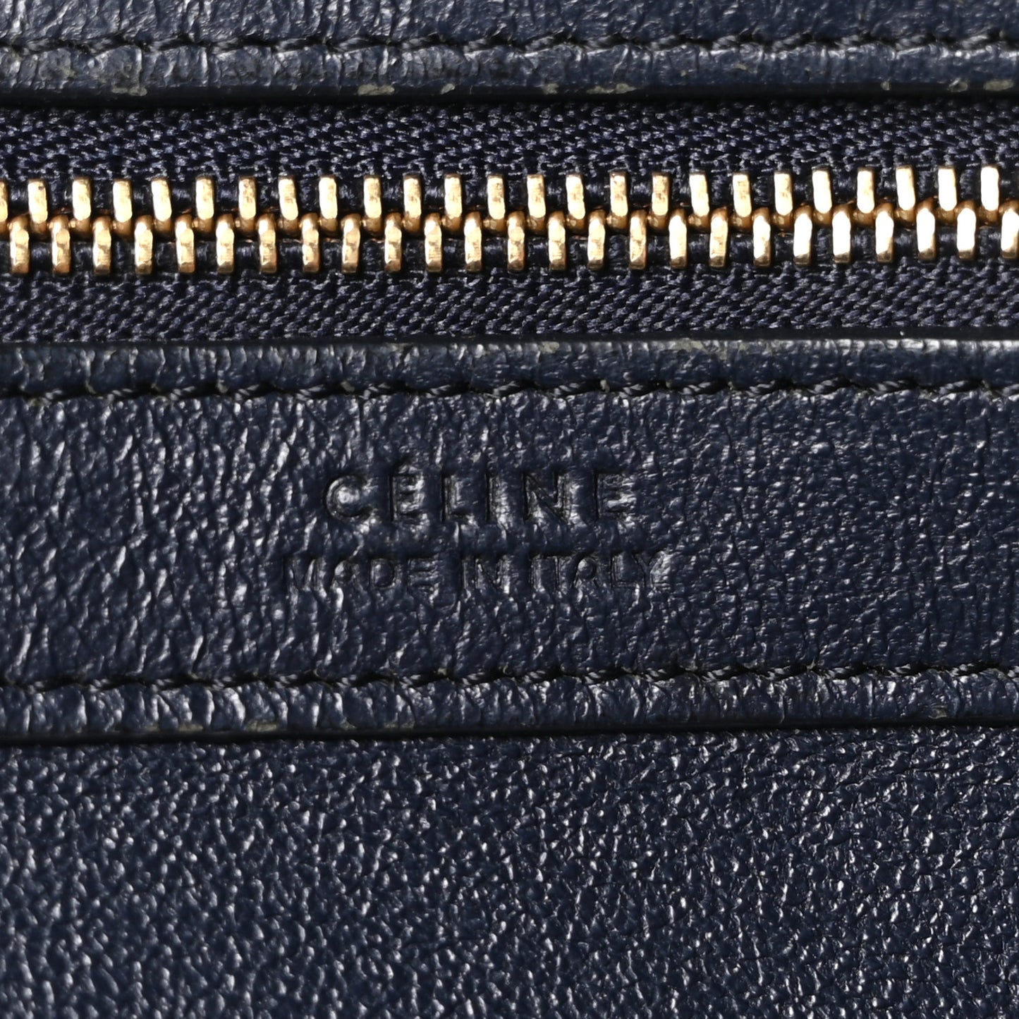 Crocodile Embossed Nubuck Small Belt Cabas Phantom Navy Blue