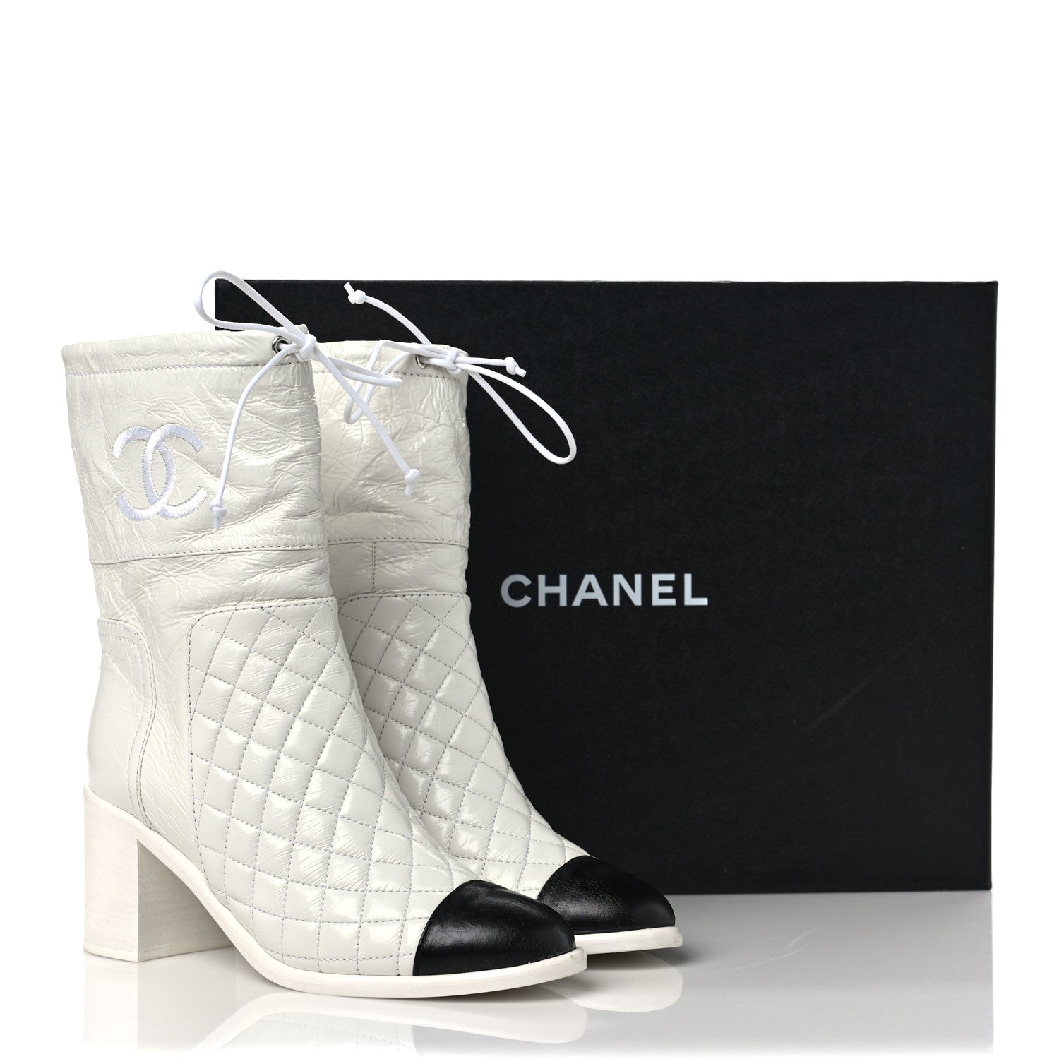 Chanel Crumpled Calfskin Quilted Cap Toe Short Boots 37.5 White Black 14 of 14