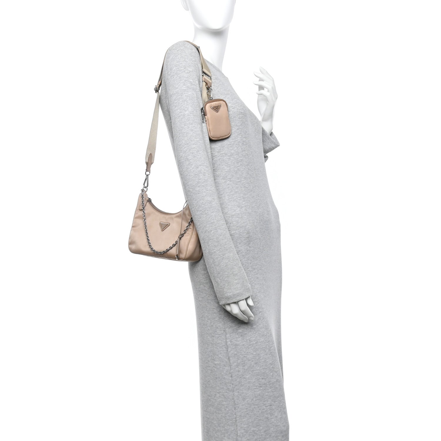 Prada Nylon Re-Edition 2005 Shoulder Bag Cammeo 2 of 9