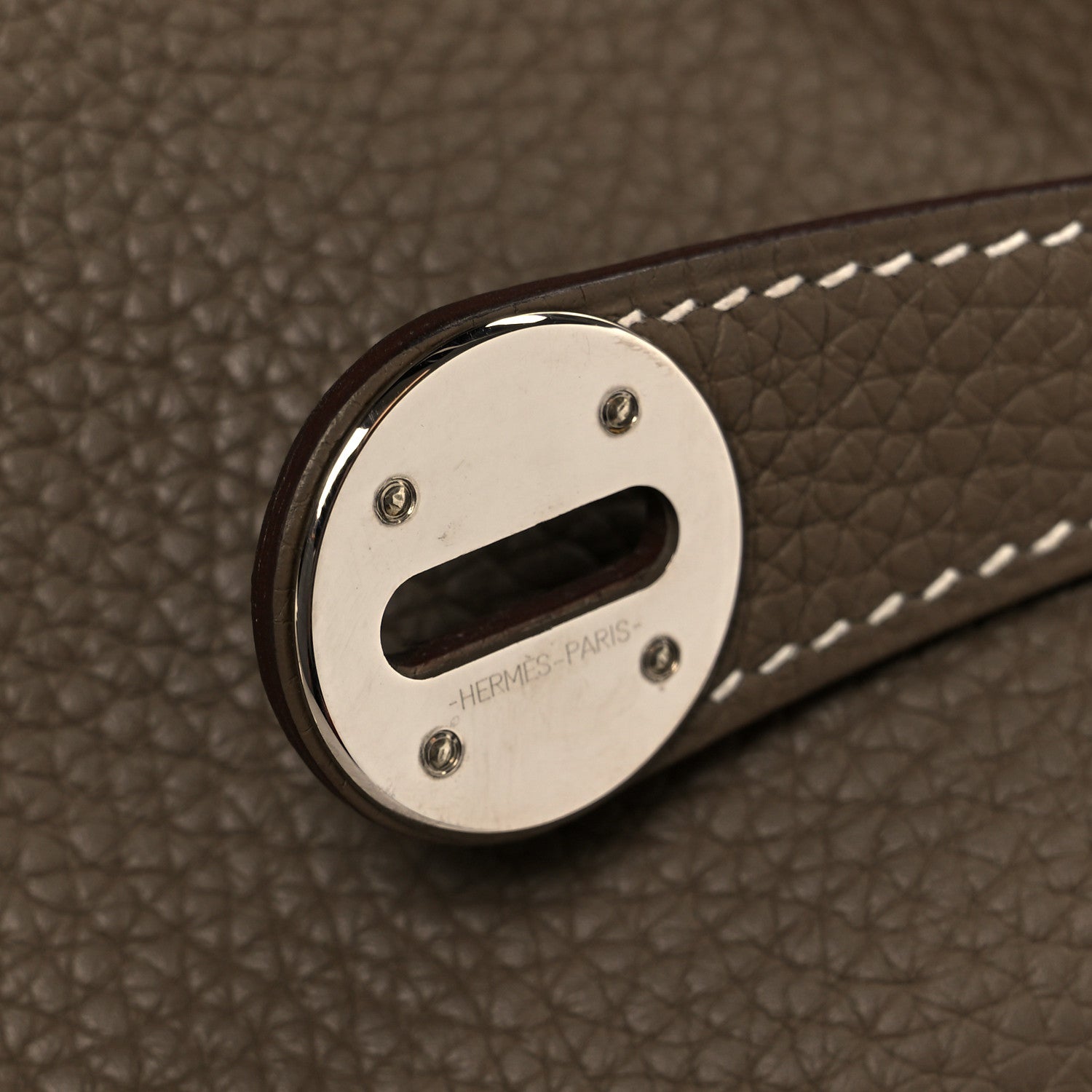 Hermes Taurillon Clemence Lindy 26 Etoupe 8 of 17