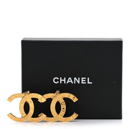 Chanel Metal Large Paris Button Clip On Earrings Gold 5 of 5