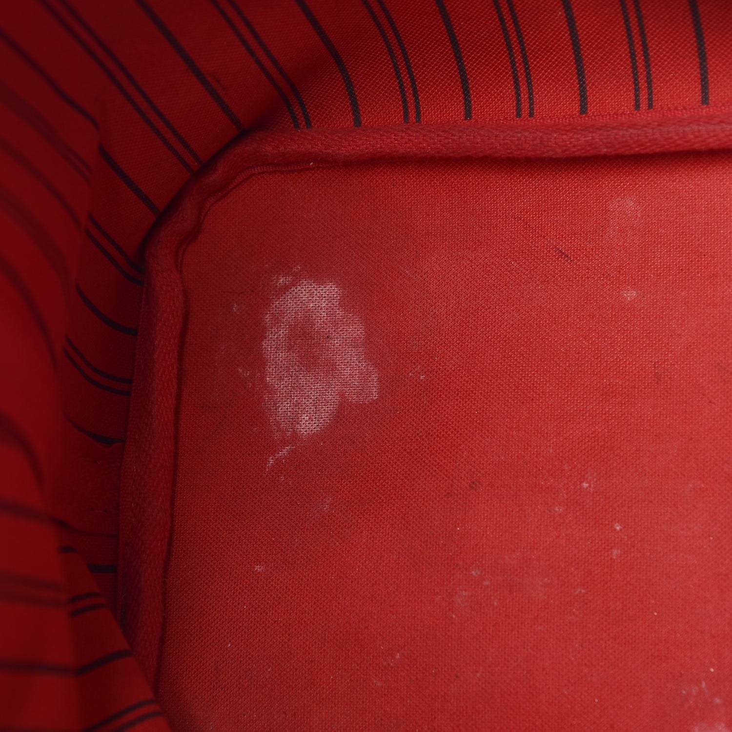 Louis Vuitton Monogram World Tour Neverfull MM 10 of 15