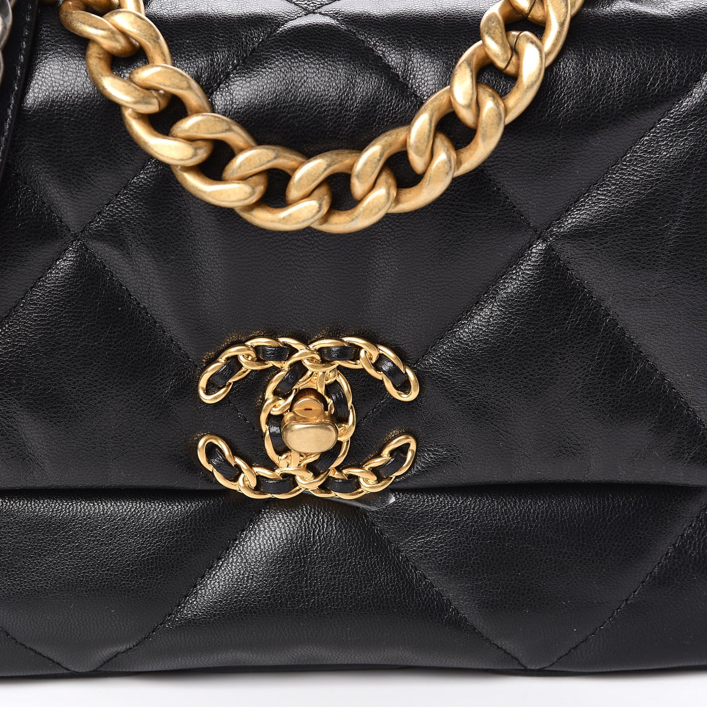Goatskin Quilted Medium 19 Flap Black