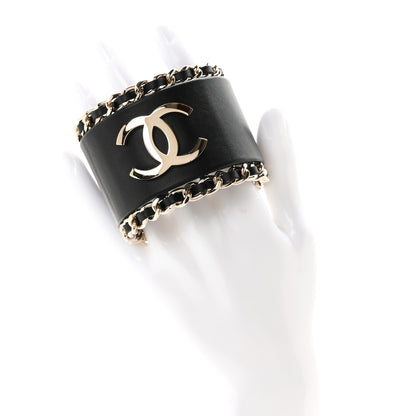 Chanel Lambskin Chain CC Cuff M Black Gold 2 of 5