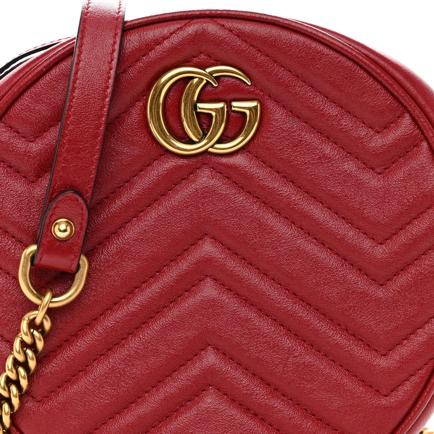 Glazed Calfskin Matelasse Heart Mini GG Marmont Round Shoulder Bag Romantic Cerise