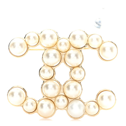 Chanel Pearl CC Brooch Gold Pearly White 1 of 4