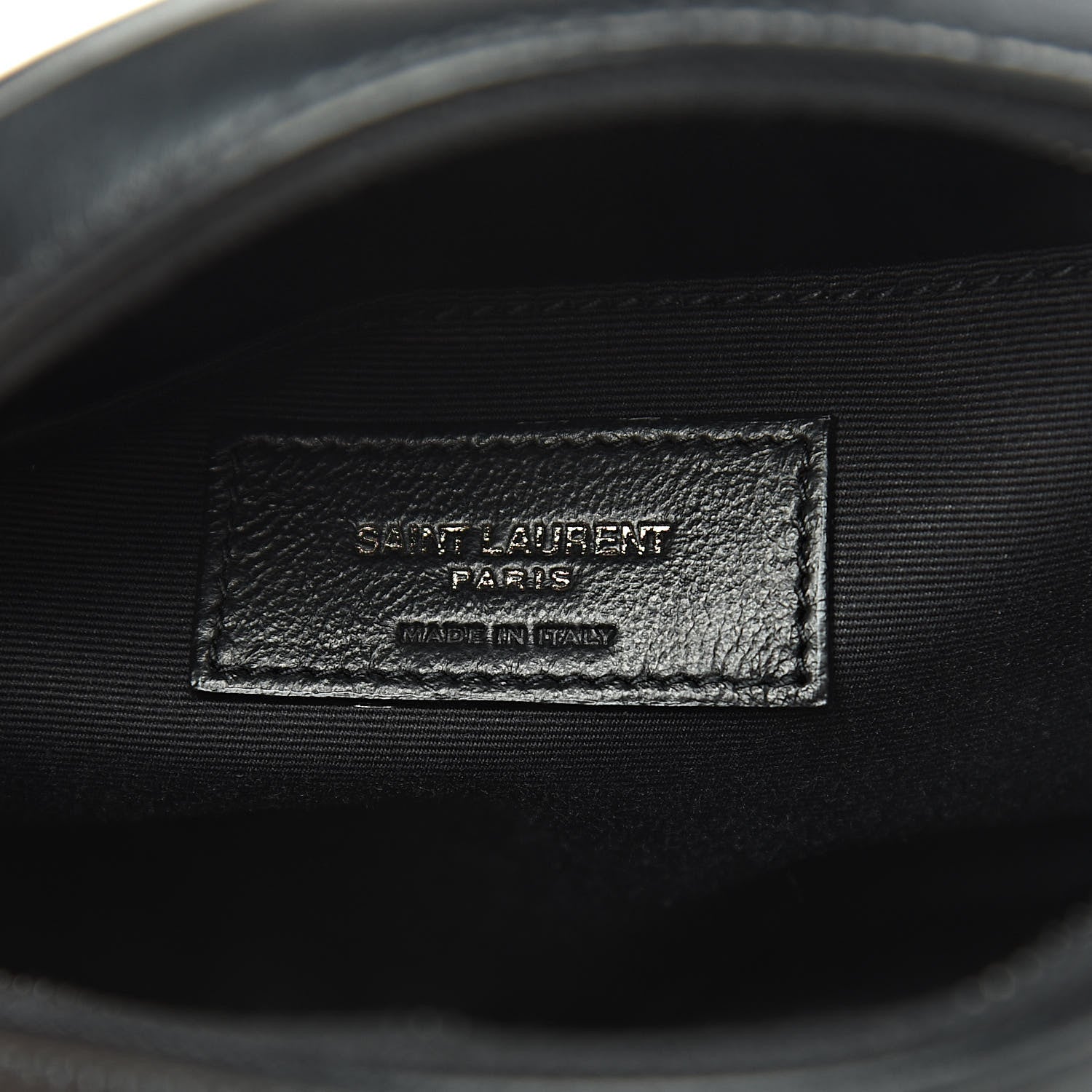 Saint Laurent Calfskin Matelasse Chevron Round Vinyle Camera Bag Black 6 of 9