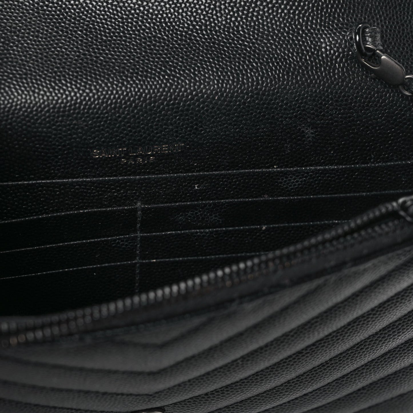 Grain De Poudre Matelasse Chevron Monogram Monochrome Envelope Chain Wallet Black