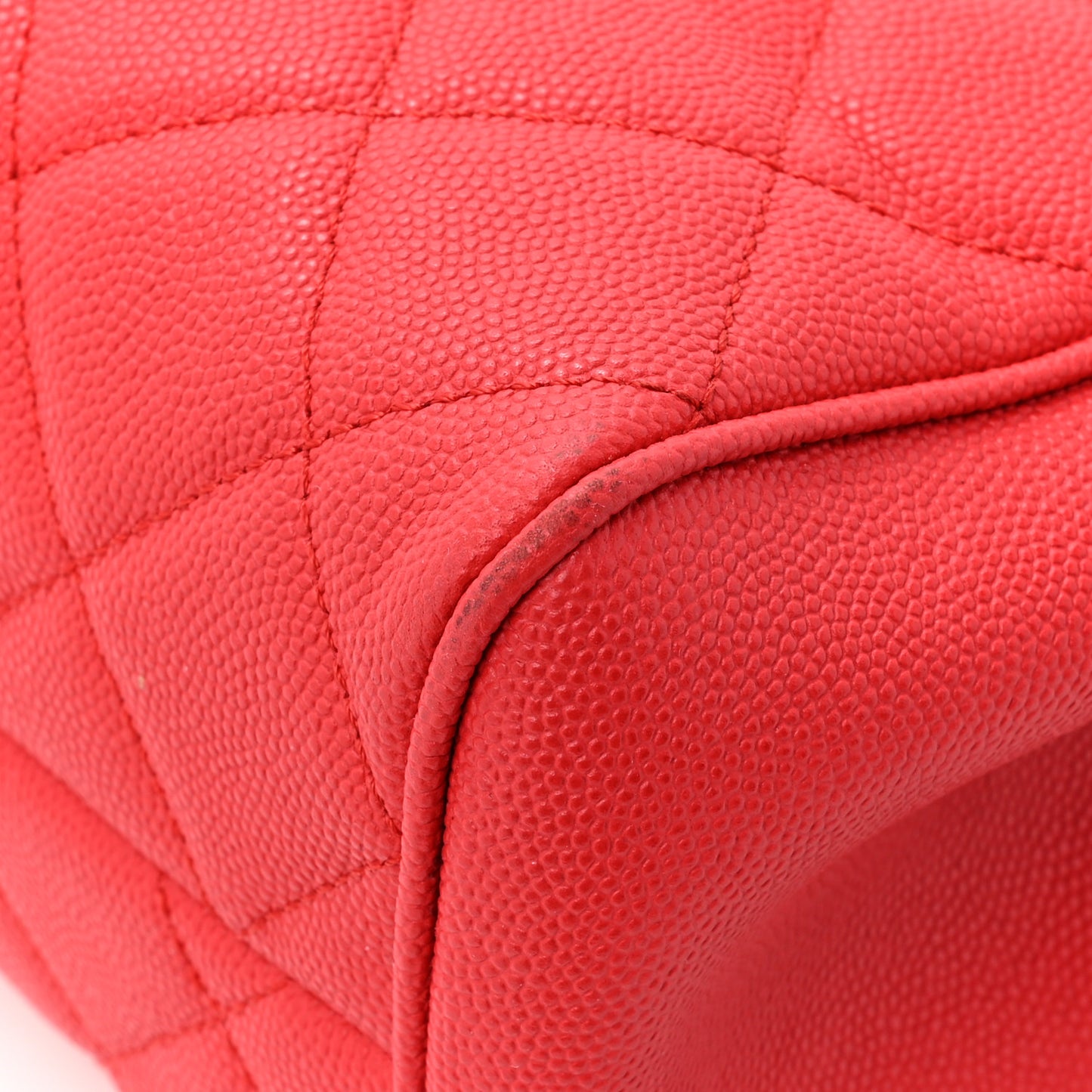 Caviar Quilted In Out Flap Shopping Tote Red