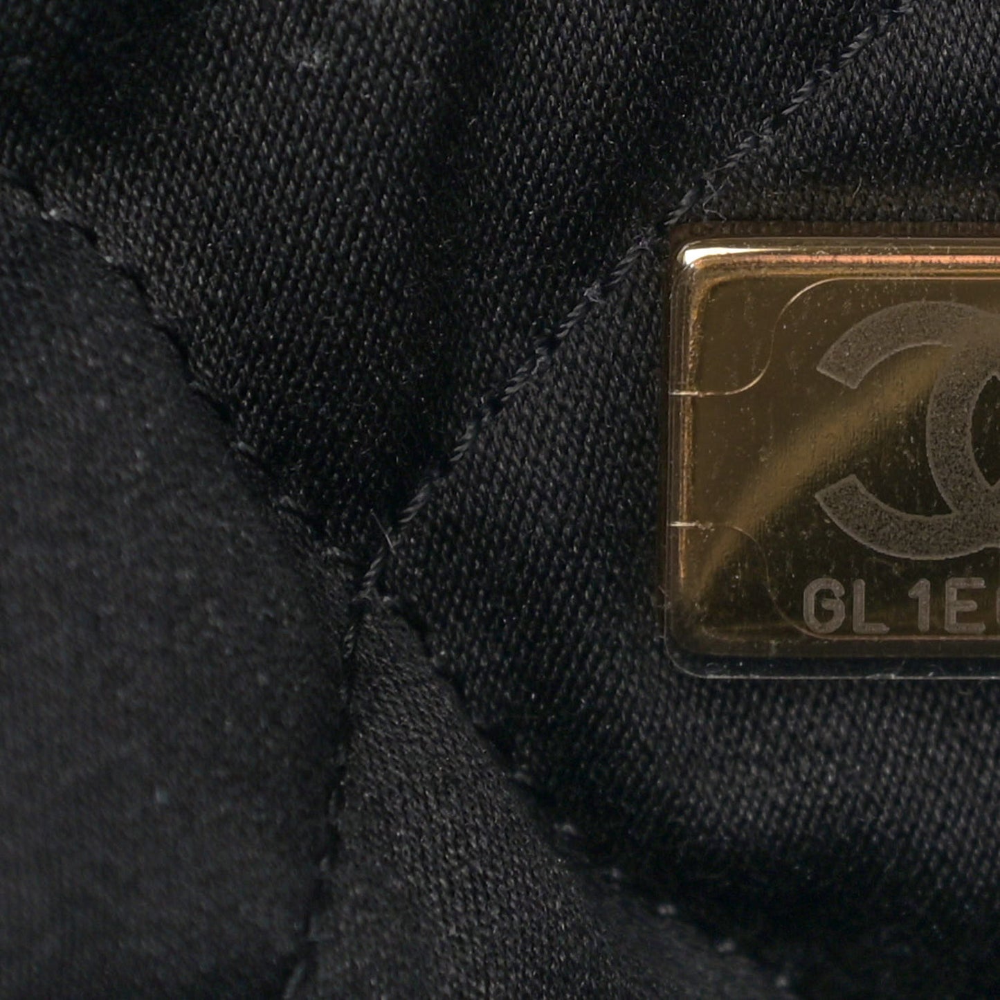 Shiny Calfskin Quilted Small Chanel 22 Black
