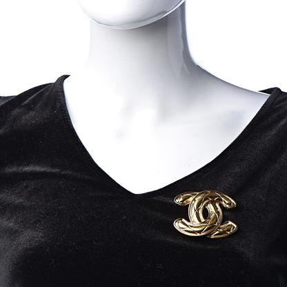 Chanel Quilted CC Brooch Gold 2 of 5