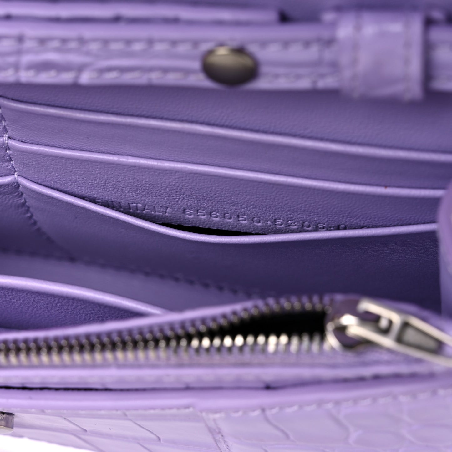 Shiny Calfskin Crocodile Embossed Hourglass Chain Bag Lilac