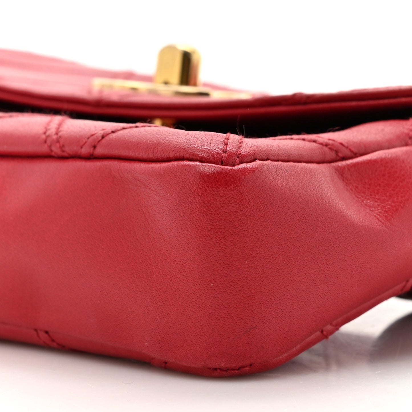 Lambskin Diamond Stitched Waist Chain Belt Flap Bag  85 34 Red