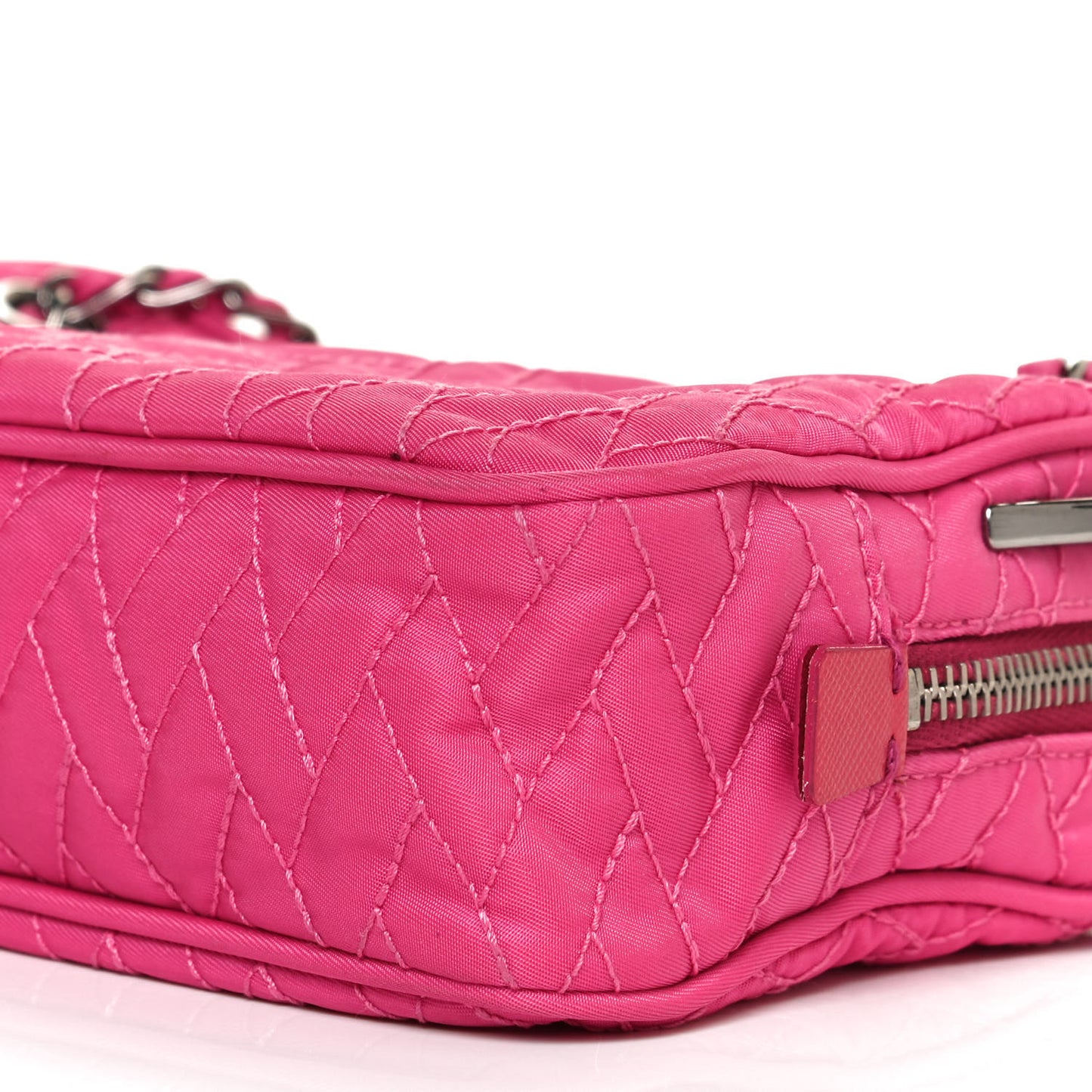 Nylon Tessuto Impuntu Quilted Shoulder Bag Fuxia