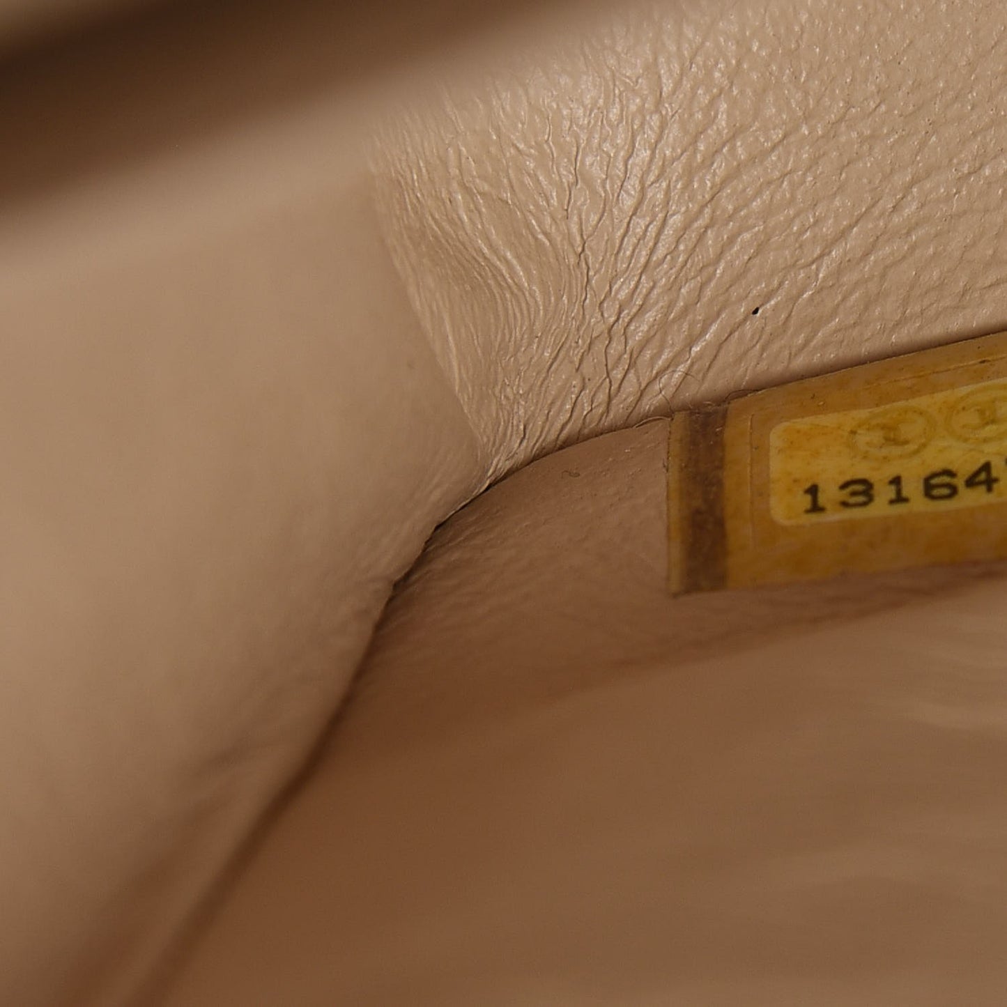 Caviar Quilted Medium Double Flap Beige Clair