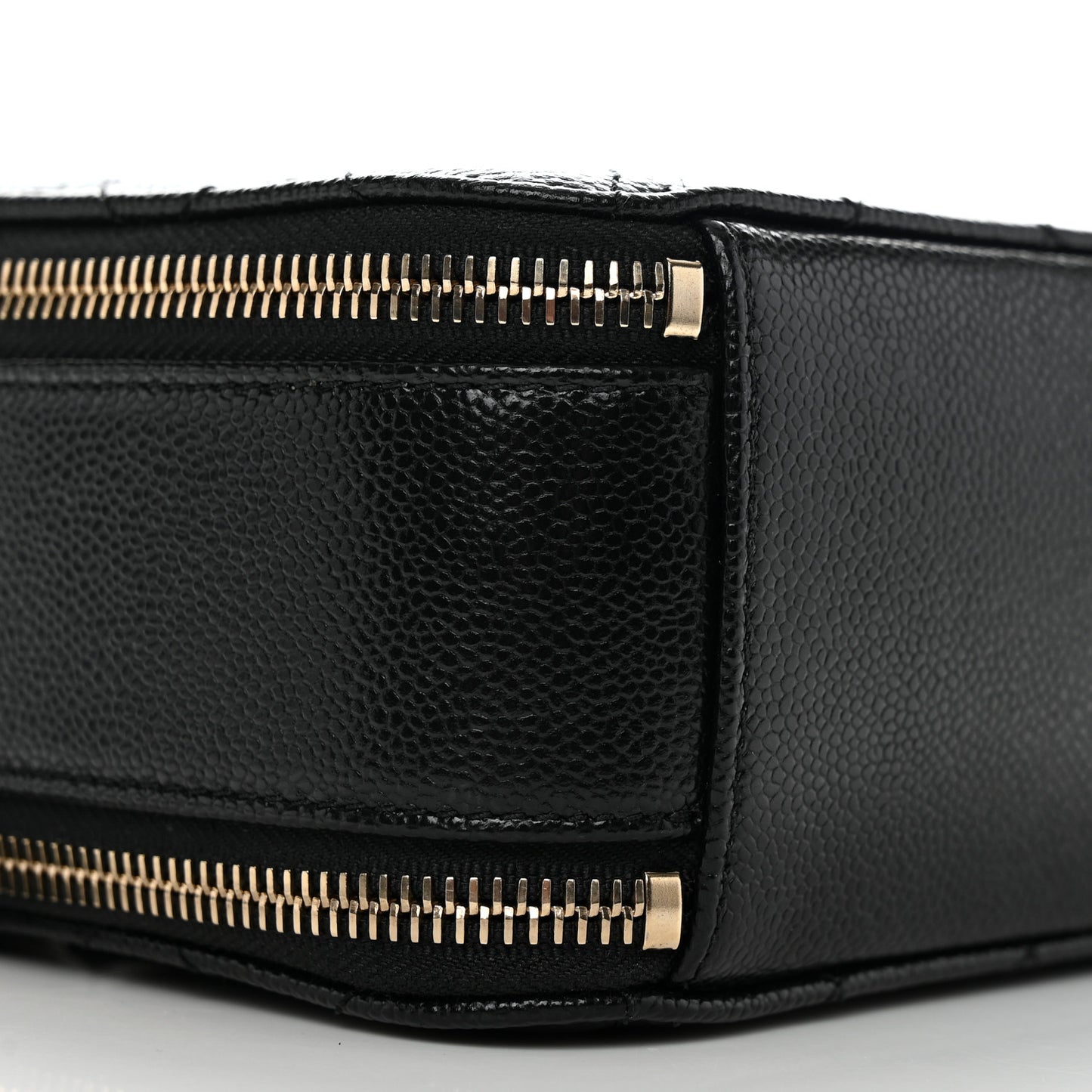 Caviar Quilted Small Pick Me Up Vanity Case Black