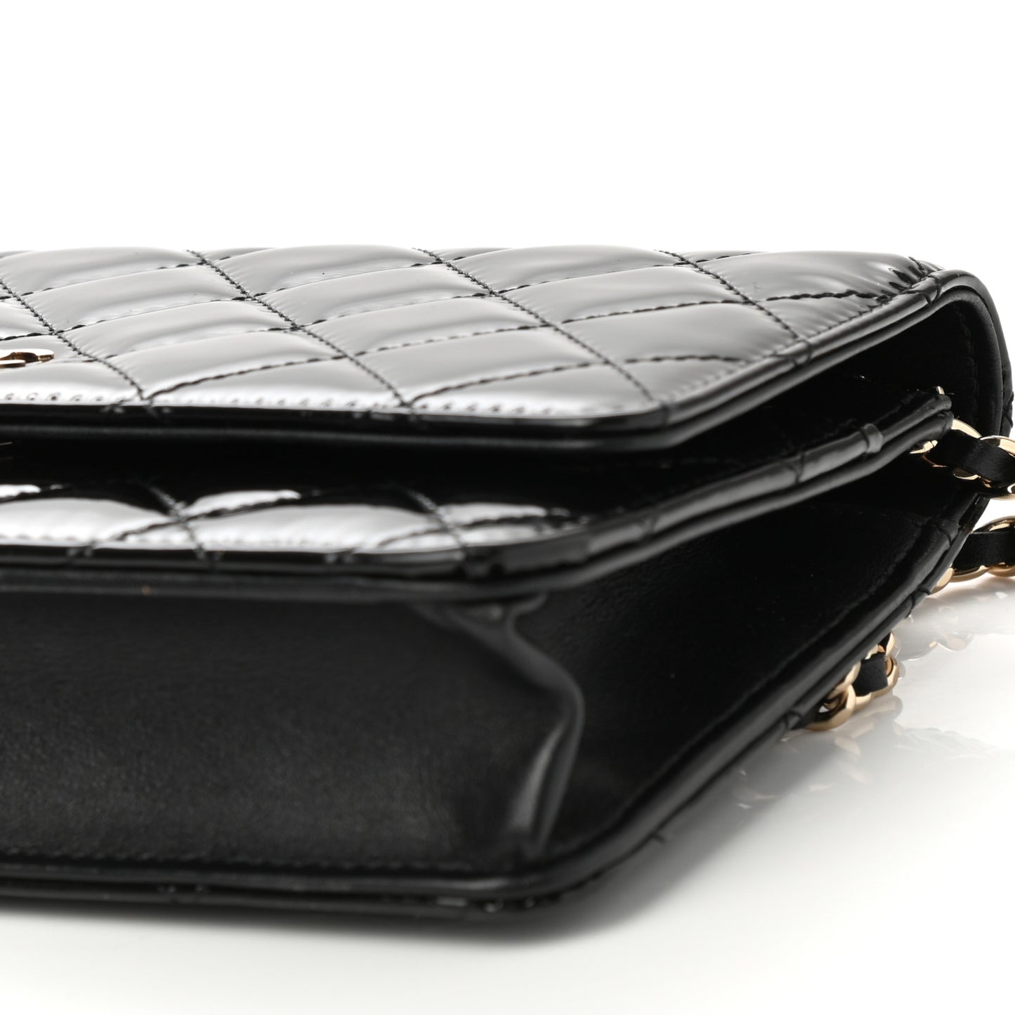 Patent Quilted Wallet On Chain WOC Black