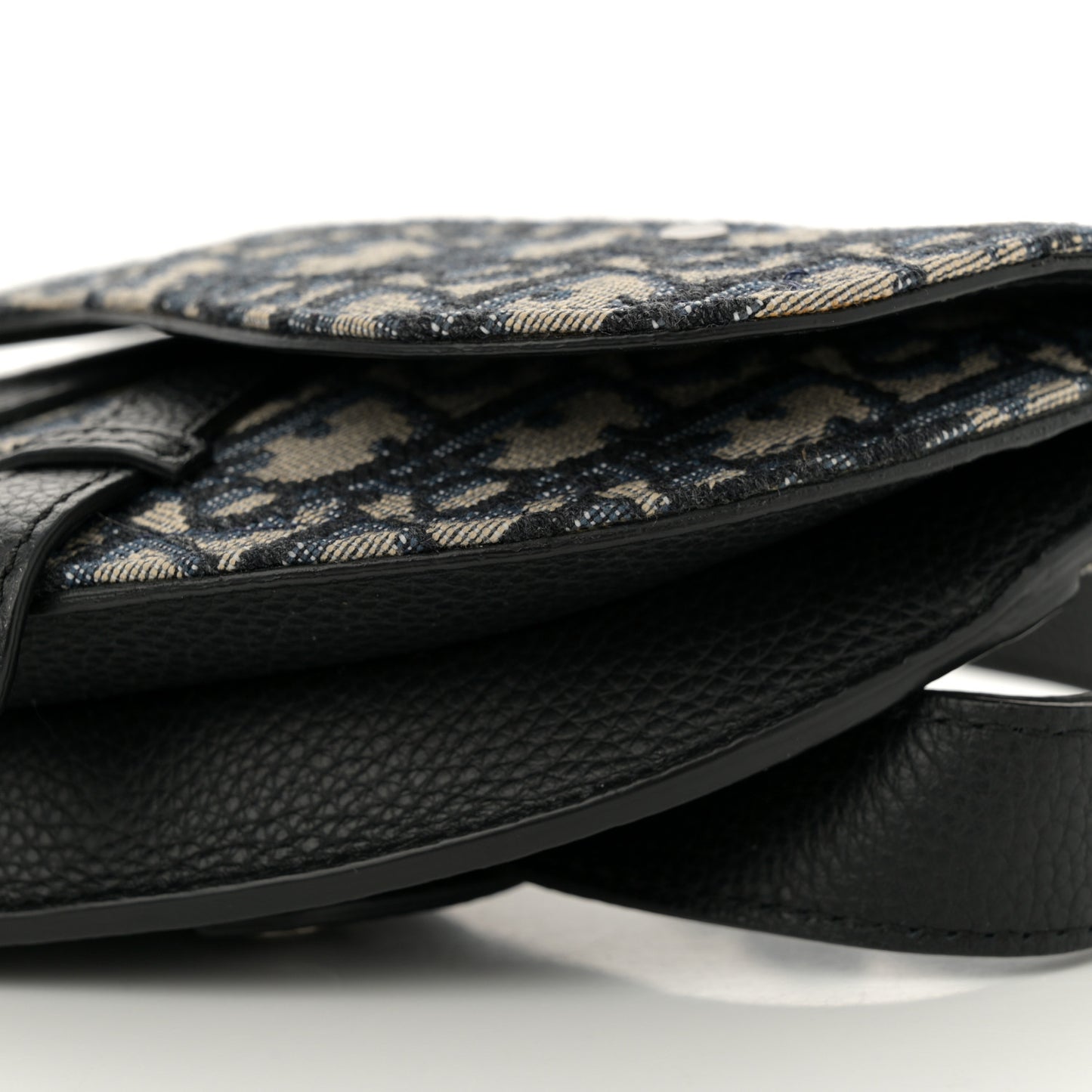 HOMME Oblique Saddle Belt Bag Blue