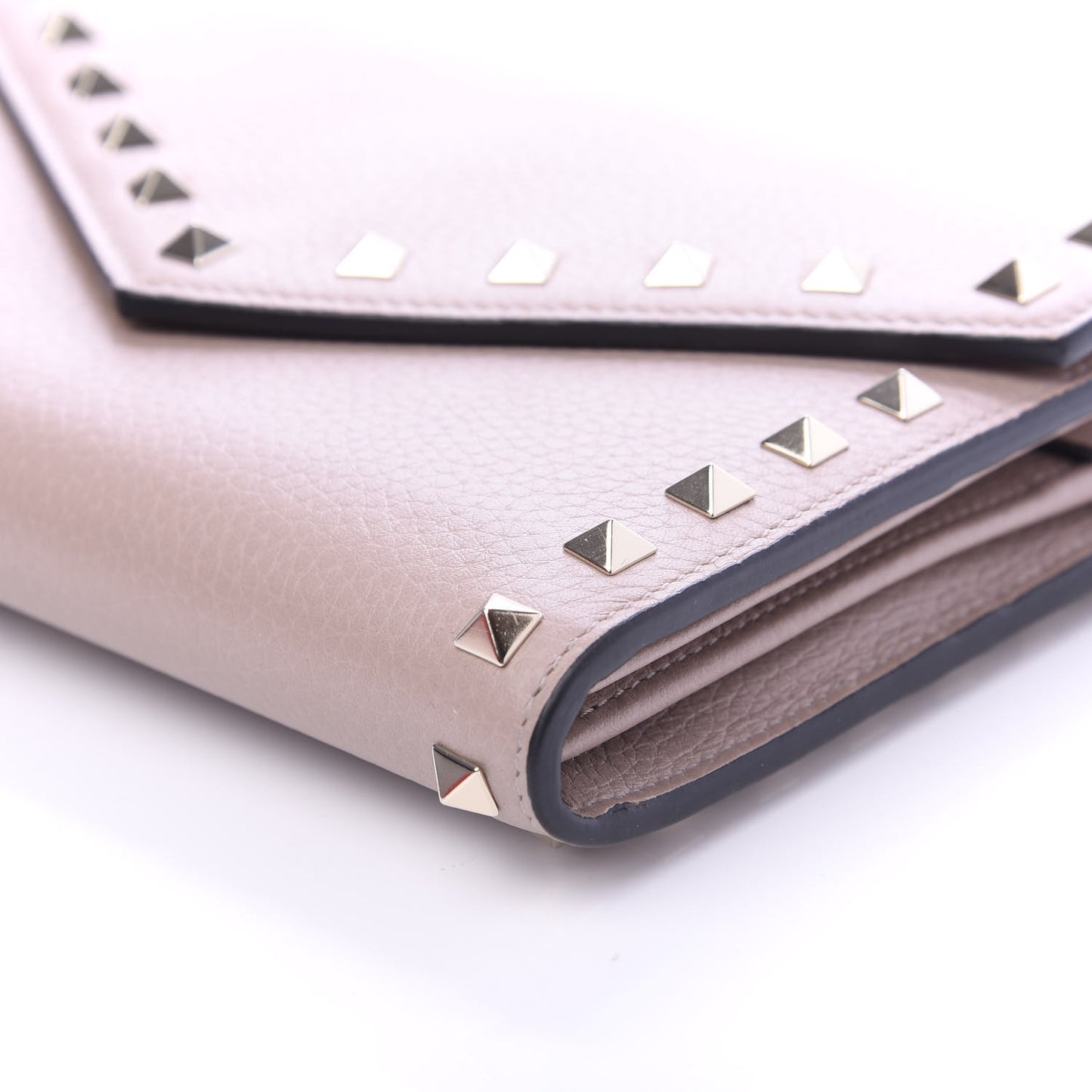 Pebbled Calfskin Rockstud Envelope Wallet on Chain Poudre