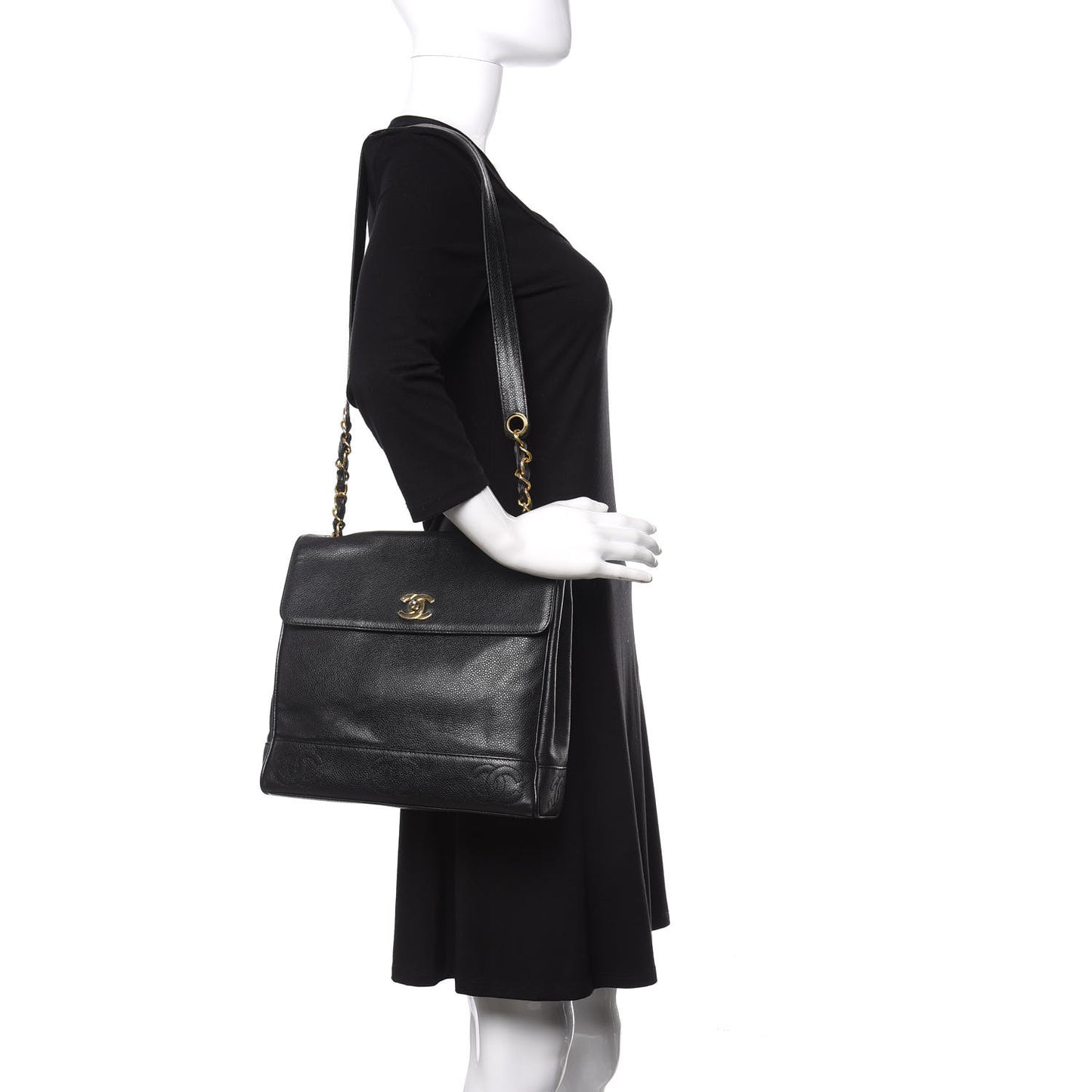 Caviar CC Shoulder Bag Black