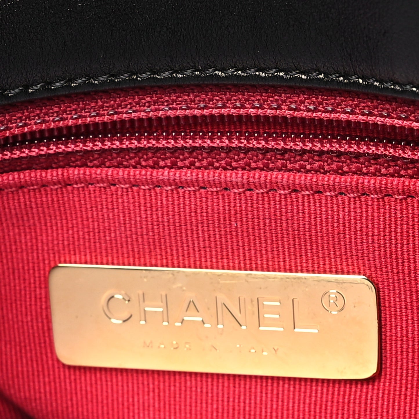 Lambskin Quilted Maxi Chanel 19 Flap Black
