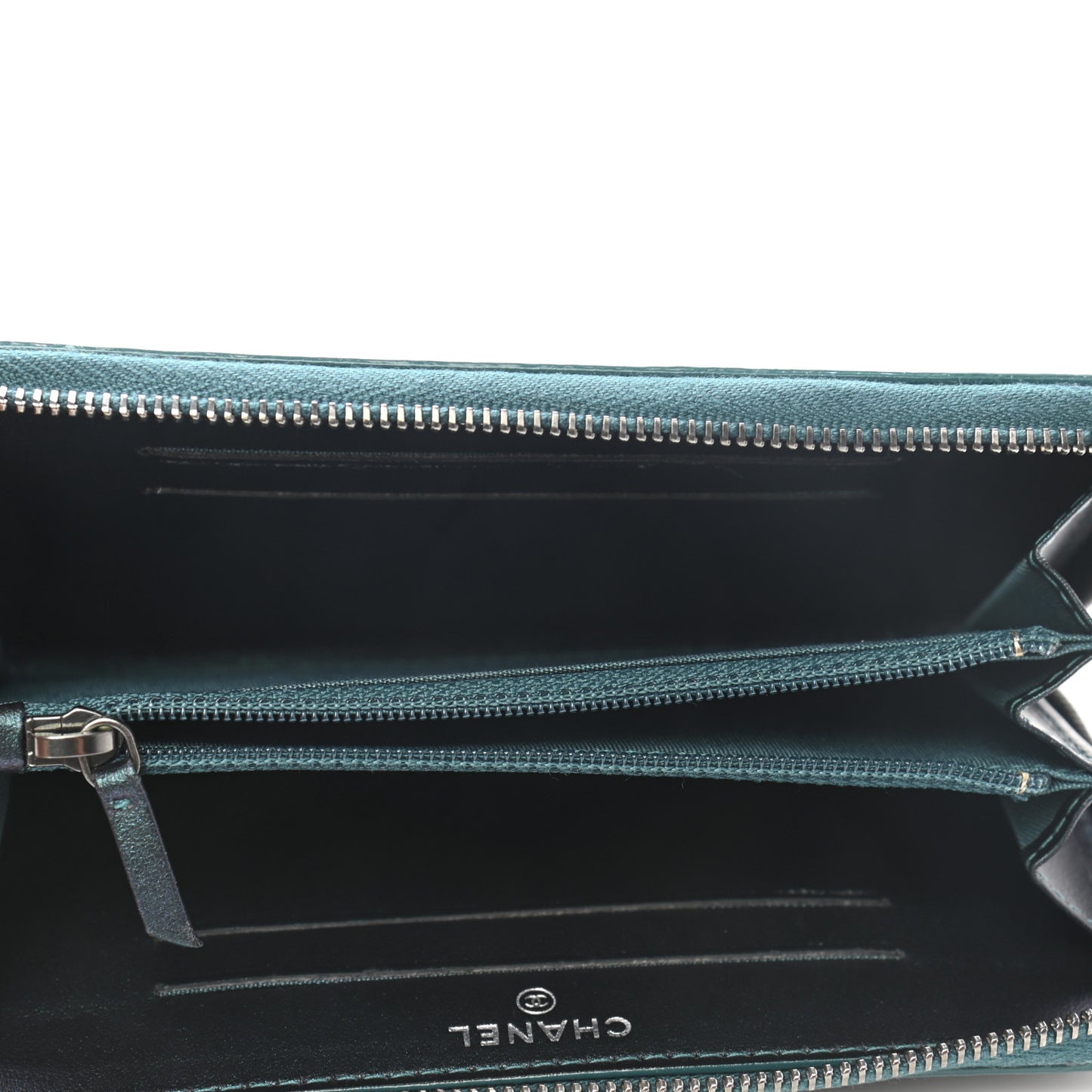 Iridescent Caviar Quilted Medium Filigree Zip Around Wallet Dark Turquoise